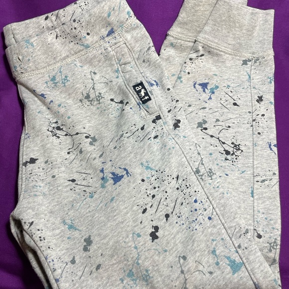 Girls set Abercrombie Kids Joggers 11/12 + White GlgGAP shirt - Picture 2 of 7